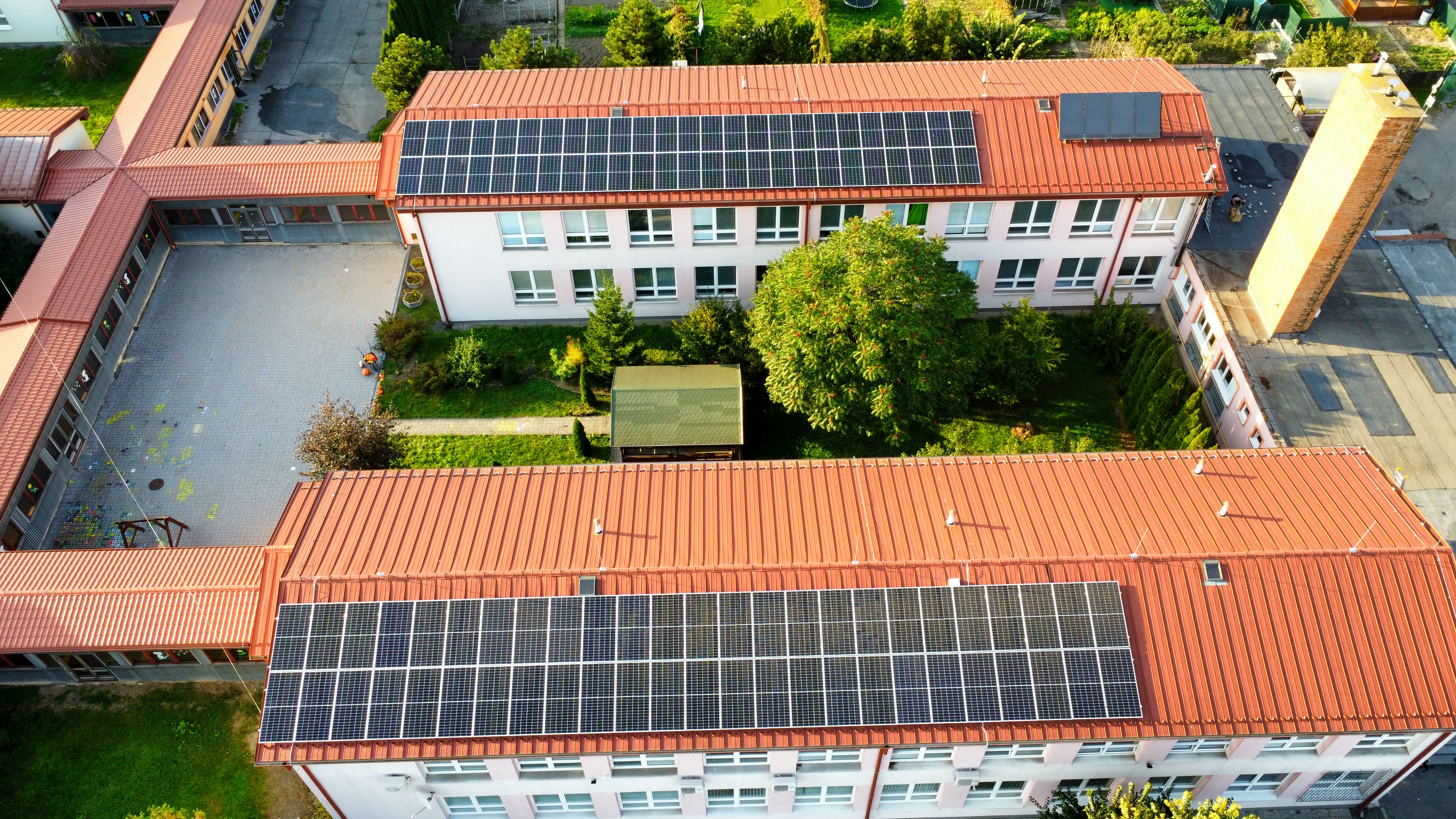 ZŠ Kukučinová - Čemerné - Lokálny zdroj 44,5 kWp